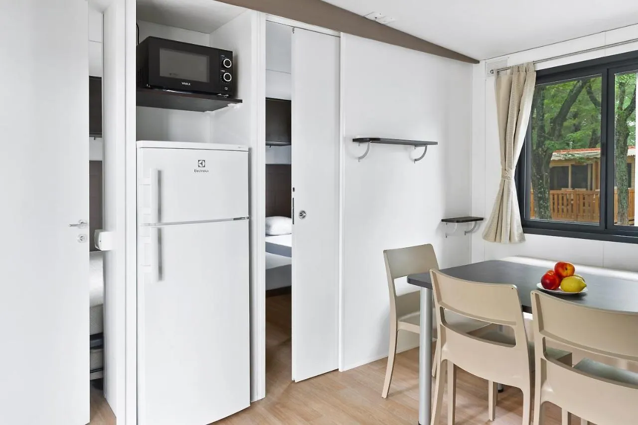 Mobile Homes Bijela Uvala Vacanceselect Poreč