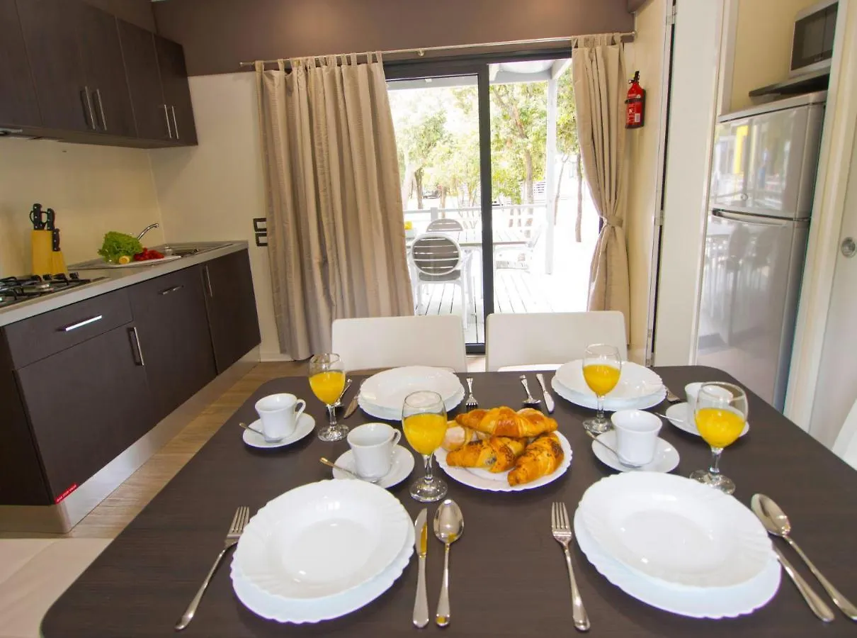 Mobile Homes Bijela Uvala Vacanceselect Poreč Kompleks wypoczynkowy