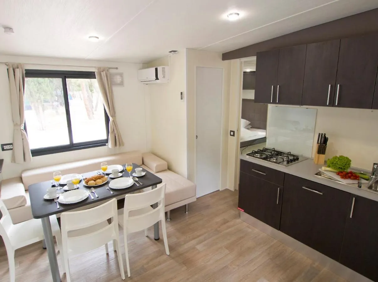 Mobile Homes Bijela Uvala Vacanceselect Poreč Kompleks wypoczynkowy