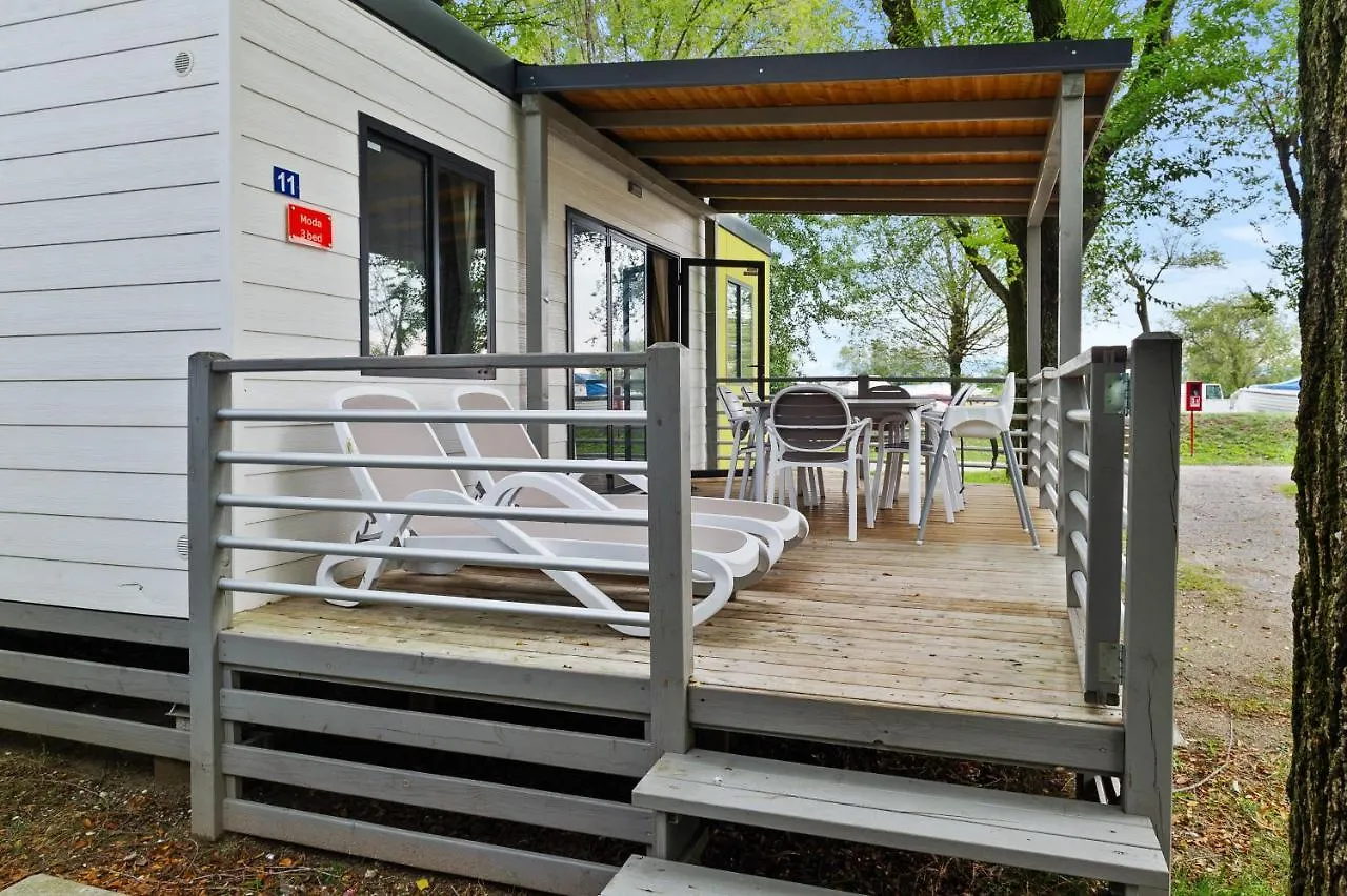 Mobile Homes Bijela Uvala Vacanceselect Poreč Chorwacja