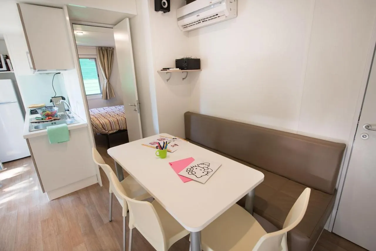 Mobile Homes Bijela Uvala Vacanceselect Poreč 4*,