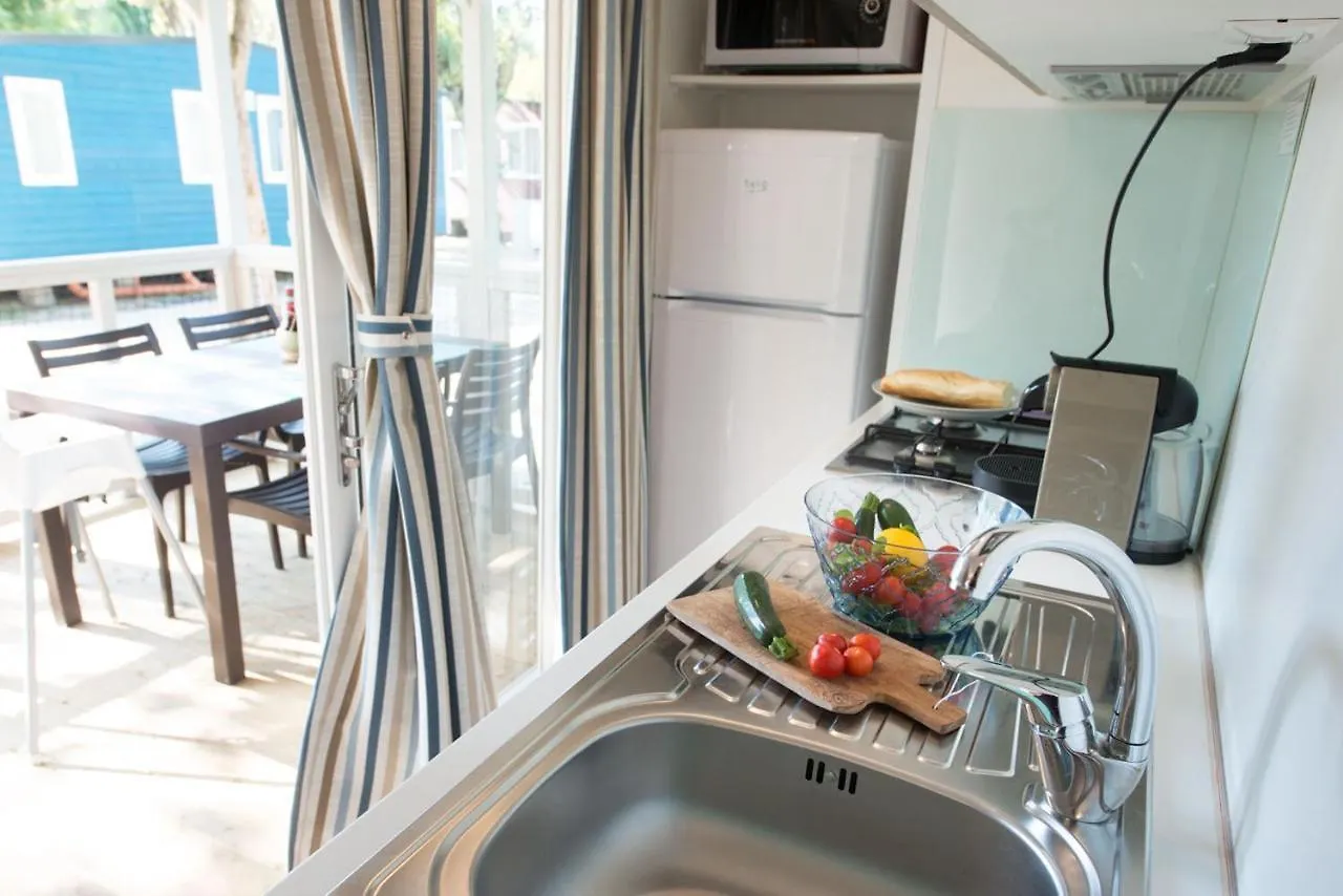 **** Kompleks wypoczynkowy Mobile Homes Bijela Uvala Vacanceselect Poreč Chorwacja