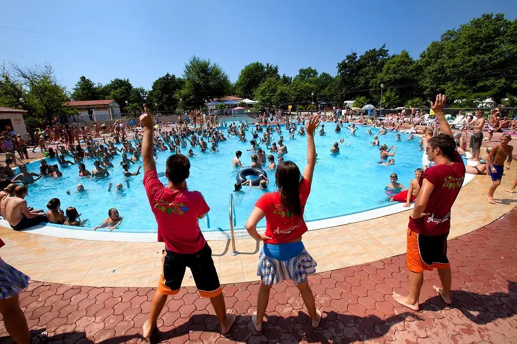 Mobile Homes Bijela Uvala Vacanceselect Poreč